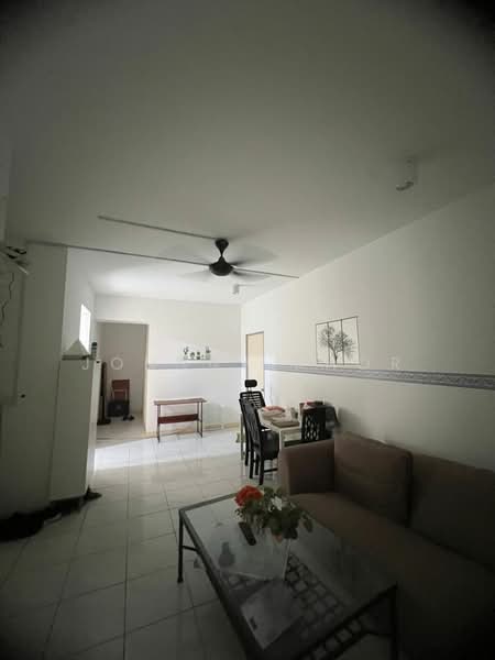 Kondominium untuk Disewa di Seri Maya Condominium - Johnny Khor - Living Room - PropertyGuru.com.my