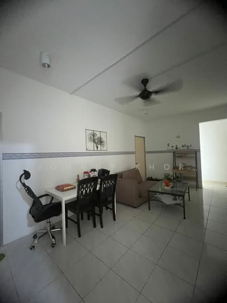 Kondominium untuk Disewa di Seri Maya Condominium - Johnny Khor - Living Room - PropertyGuru.com.my