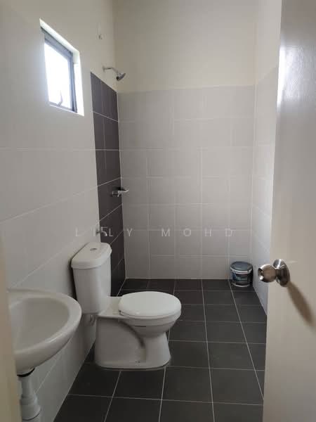Cluster House for Sale in Pontian (Johor) - Lily Mohd - Bathroom - PropertyGuru.com.my