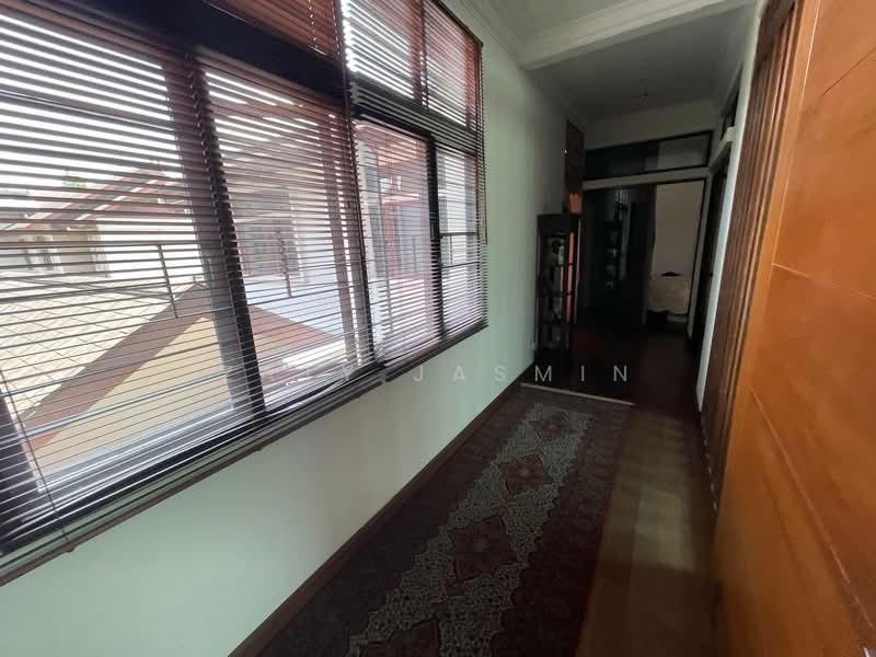 Rumah Banglo untuk Dijual di Bukit Jelutong (Shah Alam) - Zaty Jasmin - Corridor - PropertyGuru.com.my