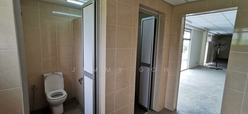 Gudang untuk Dijual di Taman Shamelin Perkasa (Cheras) - Jimmy Goh - Bathroom - PropertyGuru.com.my