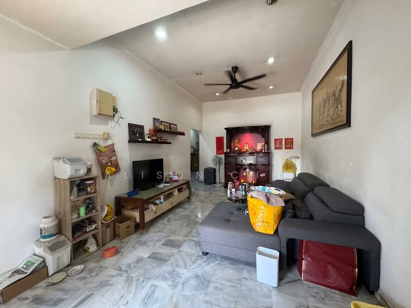 1-storey Terraced House for Sale in Taman Ehsan (Kepong) - Alison Chiu - Living Room - PropertyGuru.com.my