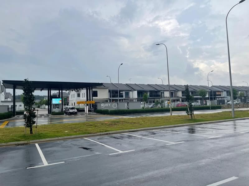 Shop / Office for Rent in Austin Crest (Johor Bahru) - Nelson Tan - Exterior - PropertyGuru.com.my