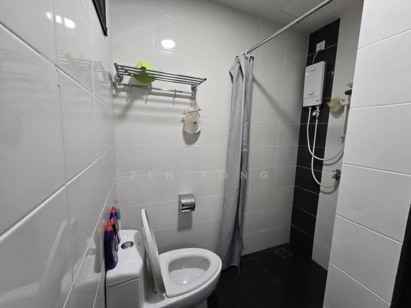 Service Residence for Sale at Silk Sky - Zen Yong - Bathroom - PropertyGuru.com.my