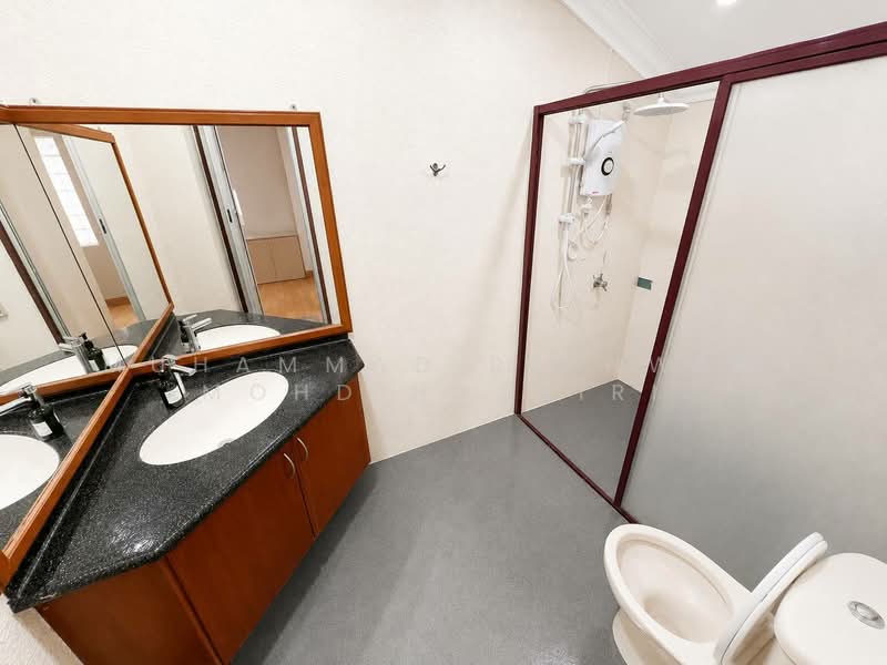Rumah Teres 2 Tingkat untuk Dijual di Seksyen 5 (Kota Damansara) - Muhammad Ridhwan Mohd Huzairi - Bathroom - PropertyGuru.com.my