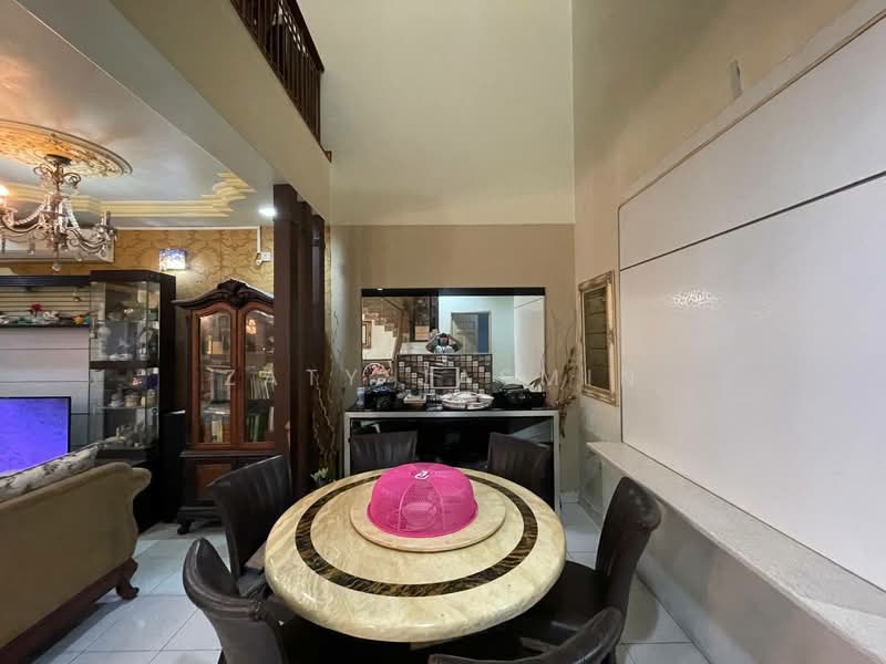 Rumah Teres 2 Tingkat untuk Dijual di Bandar Tun Hussein Onn (Cheras) - Zaty Jasmin - Dining Room - PropertyGuru.com.my