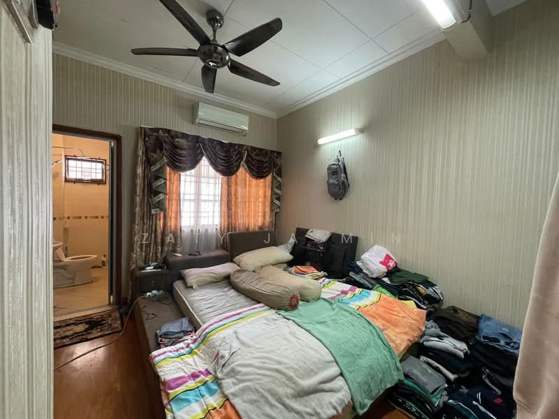 Rumah Teres 2 Tingkat untuk Dijual di Bandar Tun Hussein Onn (Cheras) - Zaty Jasmin - Bedroom - PropertyGuru.com.my