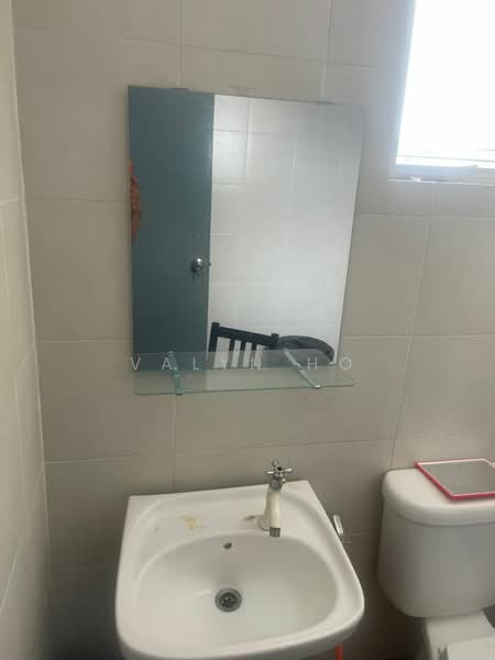 Servis Apartment untuk Disewa di Main Place Residence - Valyn Ho - Bathroom - PropertyGuru.com.my