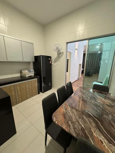 2-storey Terraced House for Sale in Taman Mount Austin (Tebrau) - Sze Lee - Kitchen - PropertyGuru.com.my