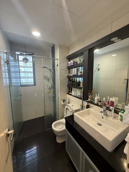 Kondominium untuk Dijual di KM1 West - Alex Ang - Bathroom - PropertyGuru.com.my