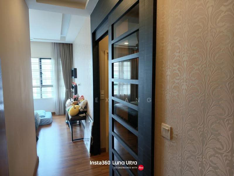 Kondominium untuk Dijual di KM1 West - Alex Ang - Bedroom - PropertyGuru.com.my