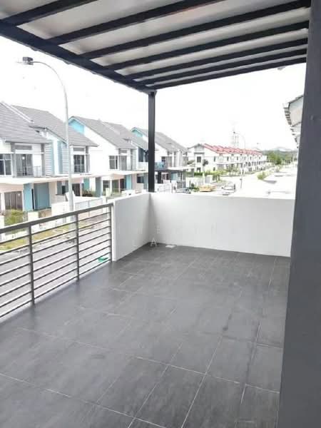 Cluster House for Sale in Nusantara Prima (Gelang Patah) - Catherine Law - Balcony - PropertyGuru.com.my