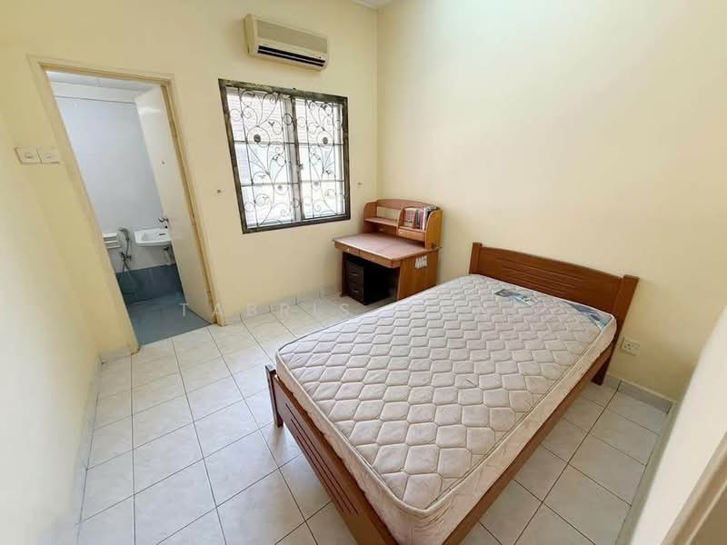 Terraced House for Sale in Bandar Botanic (Klang) - Tabris Wong - Bedroom - PropertyGuru.com.my