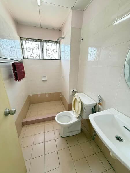 Terraced House for Sale in Bandar Botanic (Klang) - Tabris Wong - Bathroom - PropertyGuru.com.my