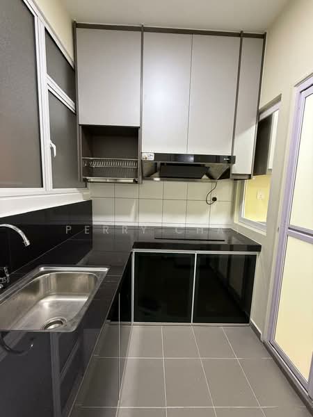 Servis Apartment untuk Disewa di Tuan 2egacy - Perry Chai - Kitchen - PropertyGuru.com.my