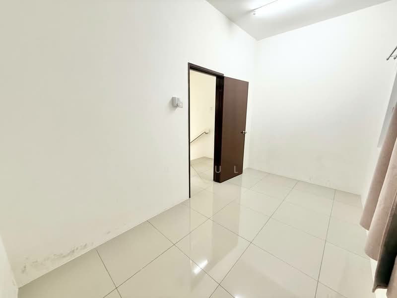 Semi-Detached House for Sale in Taman Desiran Bayu (Puchong) - Yazila Sulaimi - Interior - PropertyGuru.com.my