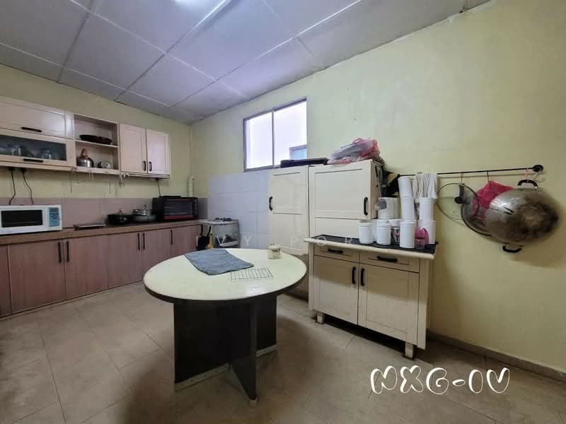 Semi-Detached House for Sale in Taman Mesra (Klang) - Ivy Por - Kitchen - PropertyGuru.com.my