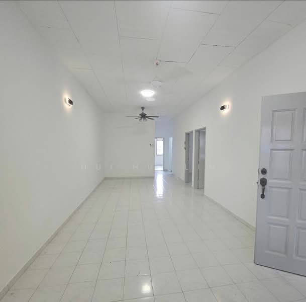 Rumah Teres 1 Tingkat untuk Dijual di Senai (Kulai) - Hui Hui Lim - Living Room - PropertyGuru.com.my