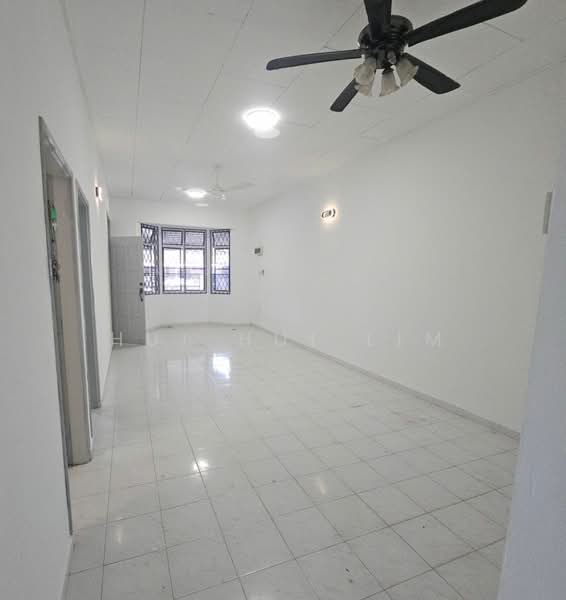 Rumah Teres 1 Tingkat untuk Dijual di Senai (Kulai) - Hui Hui Lim - Living Room - PropertyGuru.com.my