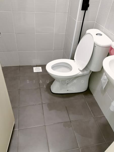 Apartment for Sale at Seri Molek Perdana - Siau Tong Ling - Bathroom - PropertyGuru.com.my