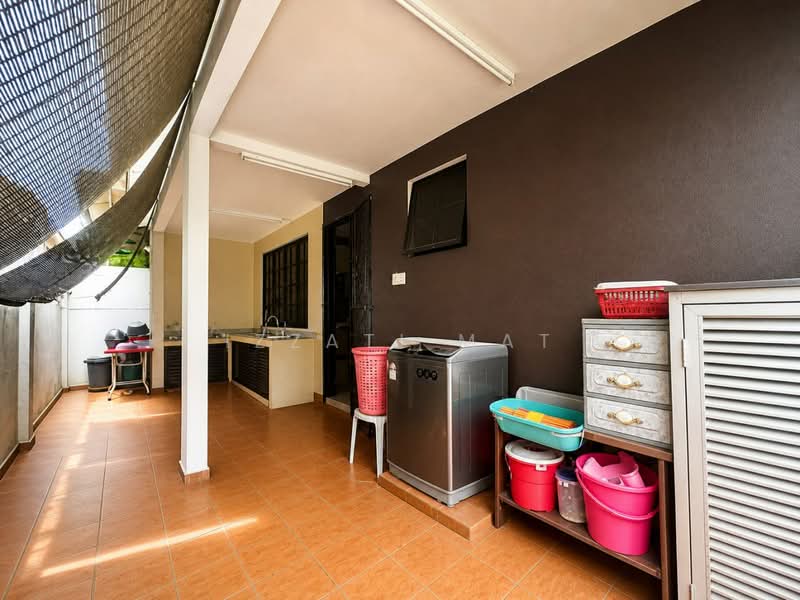 Semi-Detached House for Sale in Bandar Nusaputra (Puchong) - Izzati Mat - Exterior - PropertyGuru.com.my