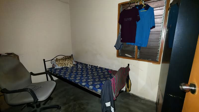 Apartment for Sale at Pangsapuri Mawar - Sonny Lim - Bedroom - PropertyGuru.com.my