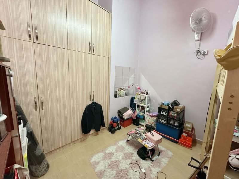 1-storey Terraced House for Sale in Taman Bukit Tiram (Ulu Tiram) - Jordan Kau - Bedroom - PropertyGuru.com.my