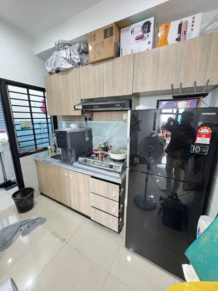 Apartment for Sale at Seri Austin Residence (Pangsapuri Seri Austin) - Larry Ng - Kitchen - PropertyGuru.com.my