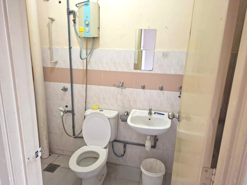 Rumah Teres 2 Tingkat untuk Dijual di Bandar Seri Alam (Masai) - Kino Jaw - Bathroom - PropertyGuru.com.my