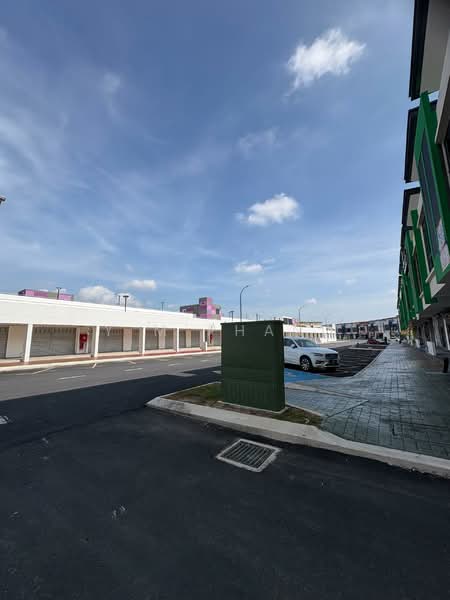 Kedai / Pejabat untuk Disewa di Alam Impian (Shah Alam) - Y M Phang - Exterior - PropertyGuru.com.my