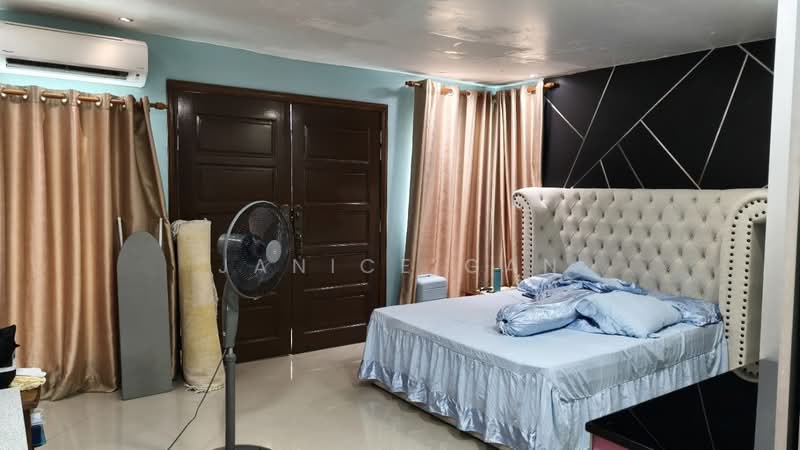 2-storey Terraced House for Sale in Cheras (Selangor) - Janice Gan - Master Room with Access to Balcony - PropertyGuru.com.my