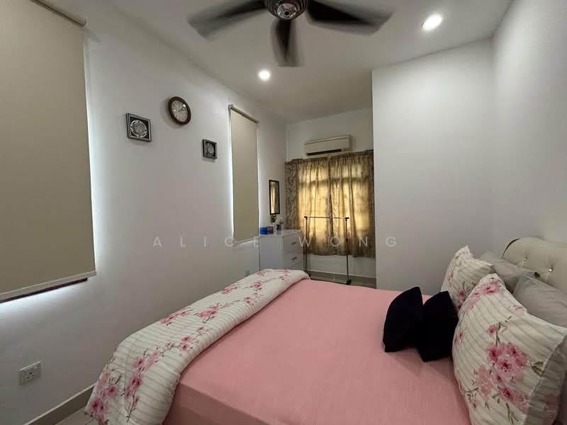 Rumah Teres 2 Tingkat untuk Dijual di Taman Nusa Idaman (Iskandar Puteri (Nusajaya)) - Alice Wong - Bedroom - PropertyGuru.com.my