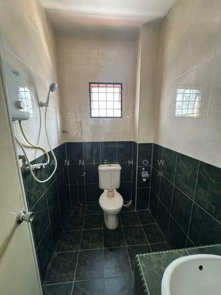 Bungalow for Rent in Titiwangsa (Kuala Lumpur) - Annie How - Bathroom - PropertyGuru.com.my