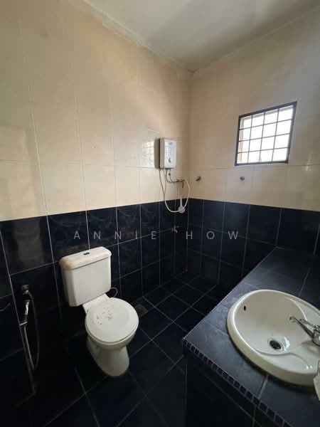 Bungalow for Rent in Titiwangsa (Kuala Lumpur) - Annie How - Bathroom - PropertyGuru.com.my
