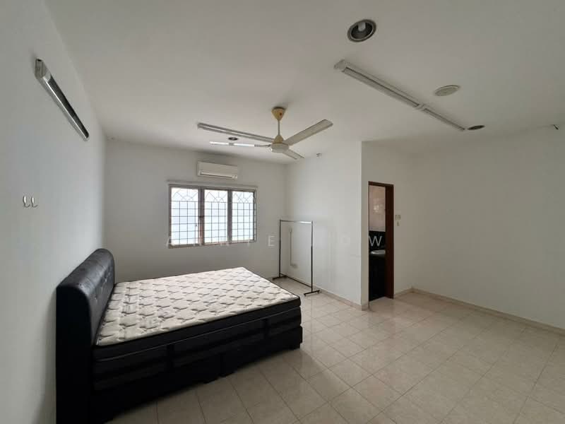 Bungalow for Rent in Titiwangsa (Kuala Lumpur) - Annie How - Bedroom - PropertyGuru.com.my