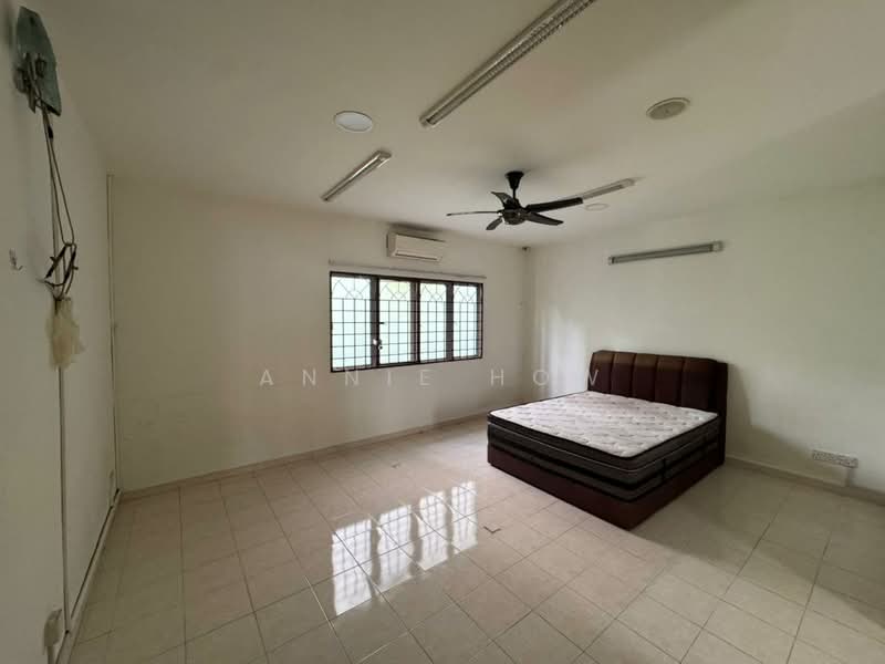 Bungalow for Rent in Titiwangsa (Kuala Lumpur) - Annie How - Bedroom - PropertyGuru.com.my