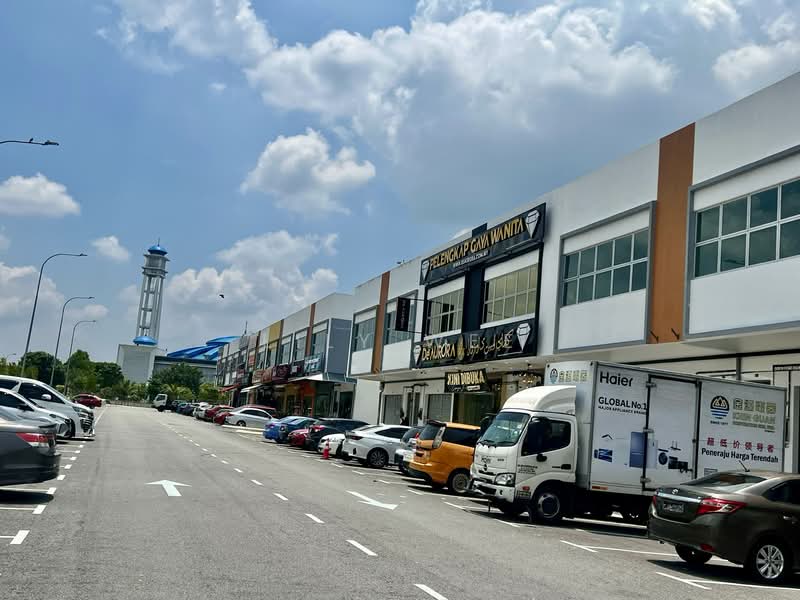 Shop / Office for Rent in Taman Pulai Utama (Skudai) - Lily Wee - Exterior - PropertyGuru.com.my