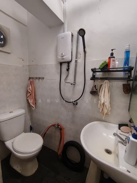 Pangsapuri untuk Dijual di Sinar Magna - Marvin Lee - Bathroom - PropertyGuru.com.my