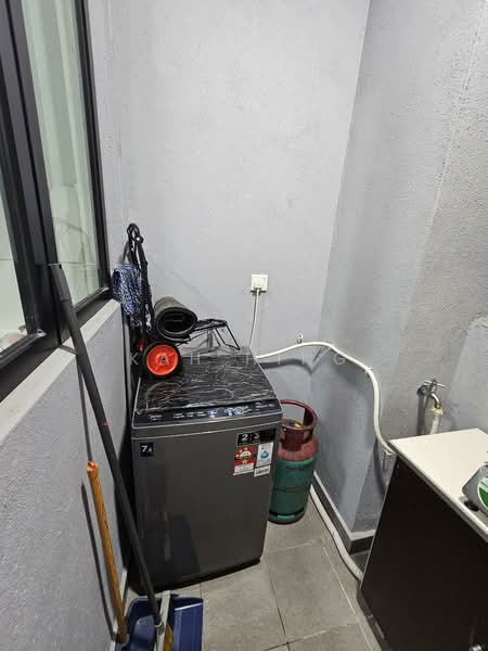 Service Residence for Rent at Majestic Maxim - Kah Hing - Balcony - PropertyGuru.com.my