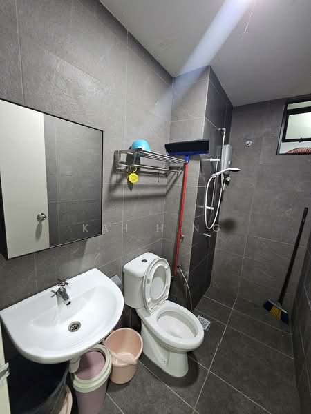 Service Residence for Rent at Majestic Maxim - Kah Hing - Bathroom - PropertyGuru.com.my
