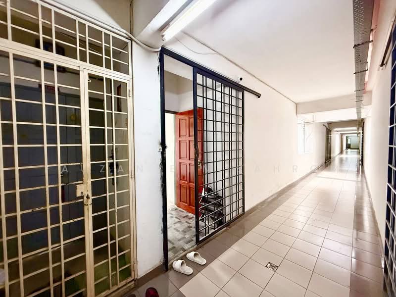 Apartment for Sale at Taman Bukit Mutiara - Fauzan bin Sahrom - Corridor - PropertyGuru.com.my