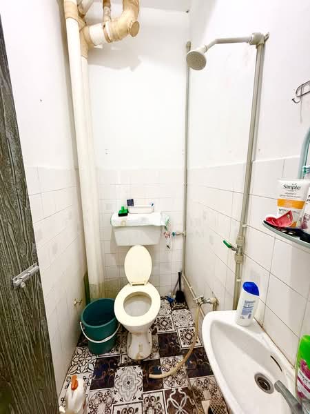 Apartment for Sale at Taman Bukit Mutiara - Fauzan bin Sahrom - Bathroom - PropertyGuru.com.my