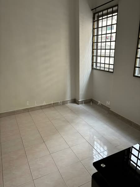 Flat for Sale at Taman Serdang Perdana - Elaine Lian - Interior - PropertyGuru.com.my