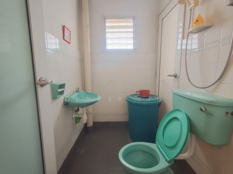 Rumah Teres 2 Tingkat untuk Dijual di Taman Taming Jaya (Balakong) - Denver Sin - Bathroom - PropertyGuru.com.my