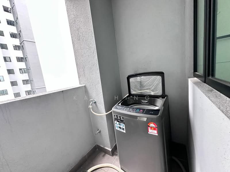 Service Residence for Rent at Majestic Maxim - Kah Hing - Balcony - PropertyGuru.com.my