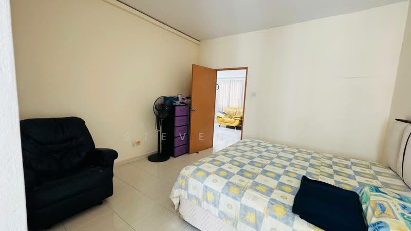 Service Residence for Sale at The Embassy (Bangunan Duta Impian) - Steven Ee - Bedroom - PropertyGuru.com.my