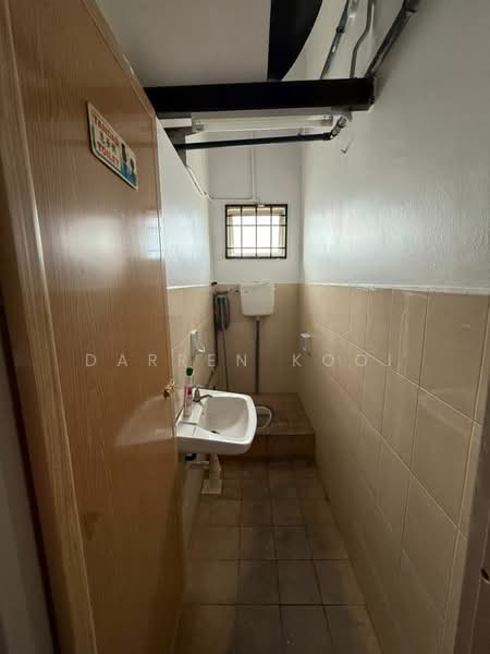 Kedai / Pejabat untuk Disewa di Taman Bagan Jermal (Butterworth) - Darren Kooi - Bathroom - PropertyGuru.com.my