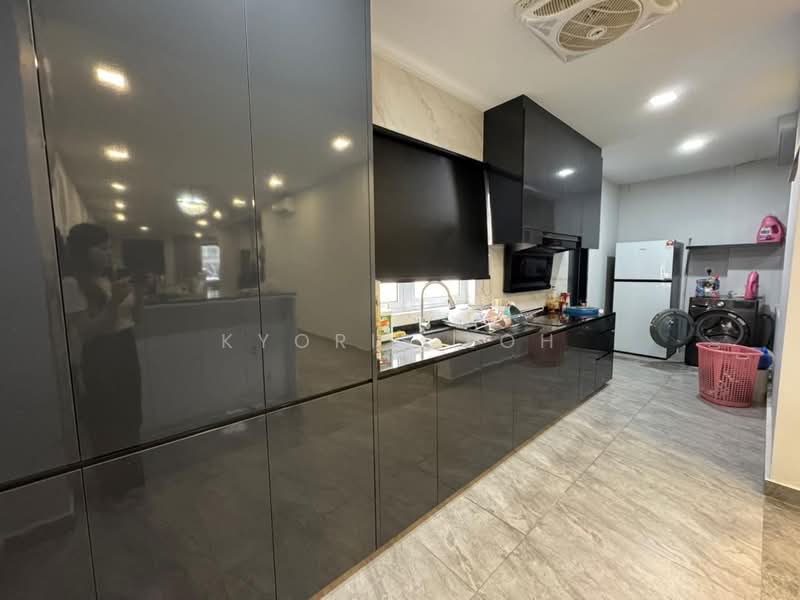 Rumah Teres 2 Tingkat untuk Dijual di Taman Molek (Johor Bahru) - Kyoris Loh - Kitchen - PropertyGuru.com.my