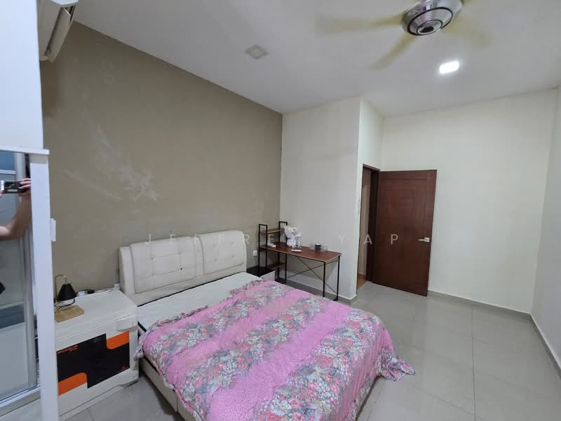 2-storey Terraced House for Sale in Kepong Baru (Kepong) - Jeffrey Yap - Bedroom - PropertyGuru.com.my
