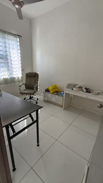 1-storey Terraced House for Sale in Bandar Putra (Kulai) - Jadelyn Ng - Study - PropertyGuru.com.my